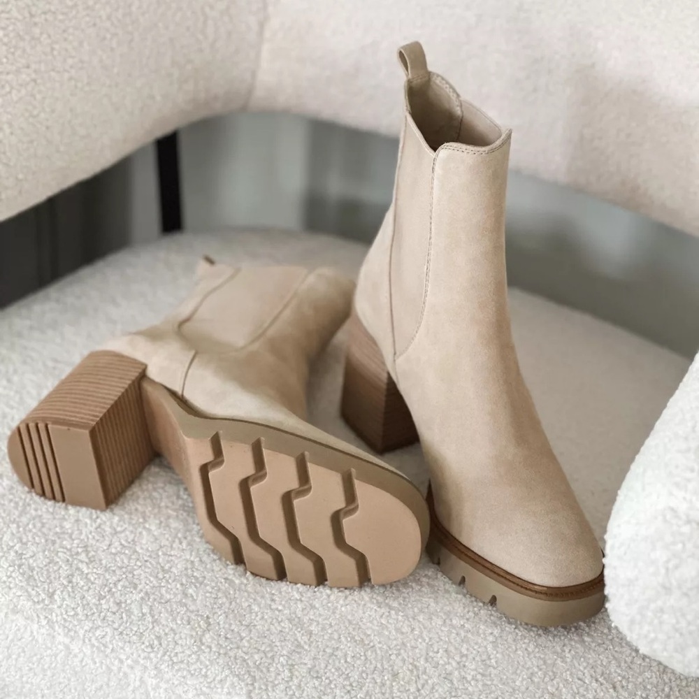 New Sam Edelman Rollins Chelsea Suede Boots
